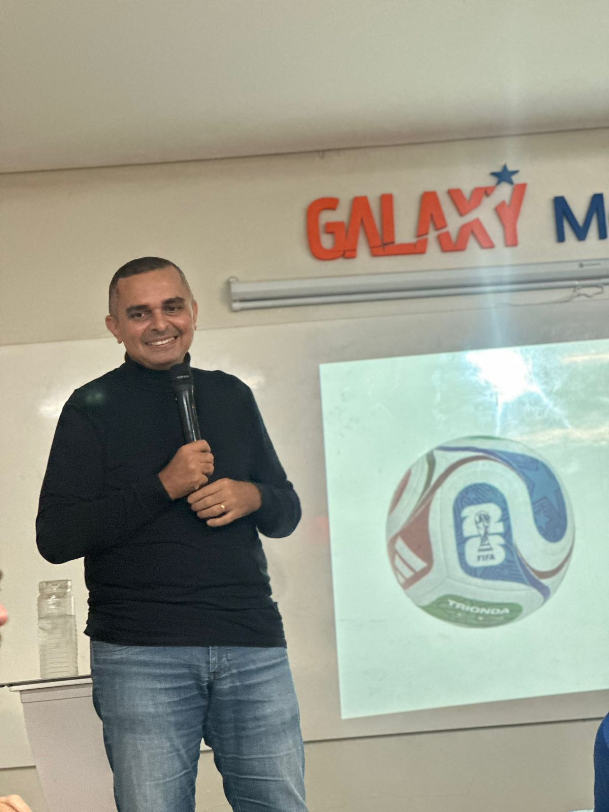 Valdimir Lima conduz quarto encontro de PNL e explica como o cérebro interpreta experiências do dia a dia